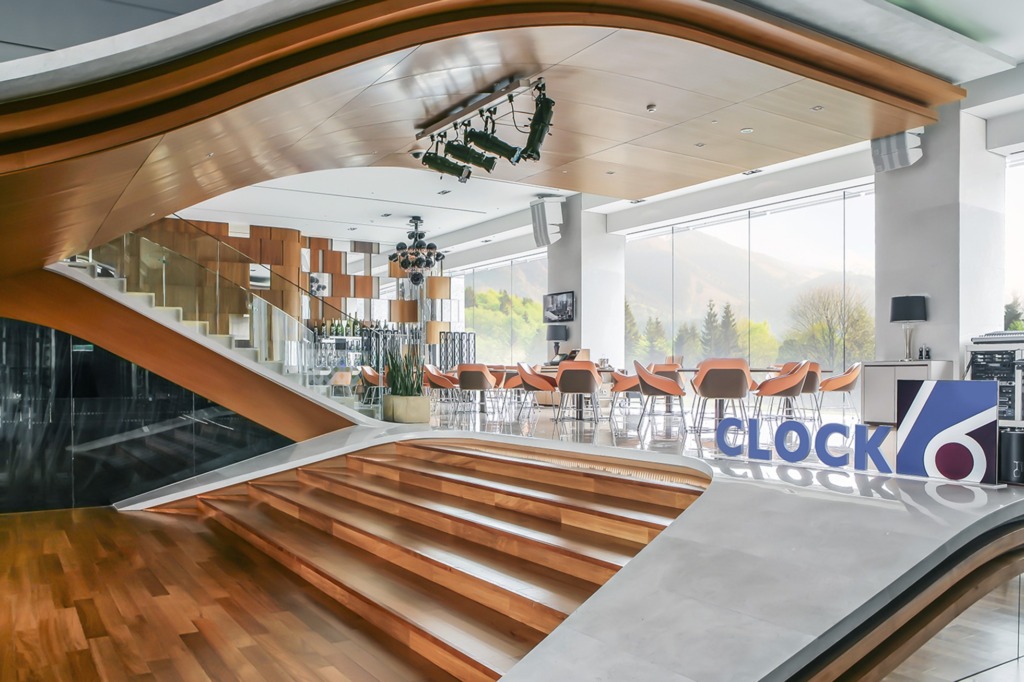 Clock16, Walkerhill Seoul